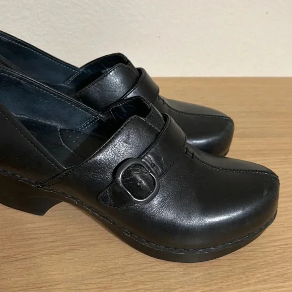 Dansko Women's Western Clogs Sz 6 Black Leather Button Professional Work Shoes - Picture 3 of 16
